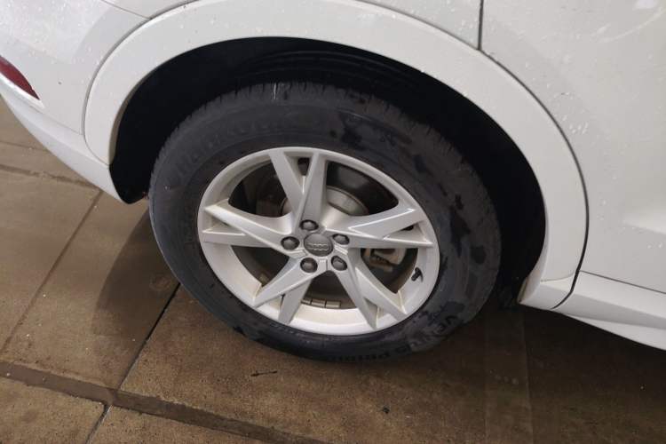 Used Audi Q3 2016 35 TFSI Fashion Model Right Rear Wheel Hub