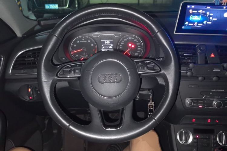 Used Audi Q3 2016 30 TFSI Collector's Edition Comfort Model Steering Wheel