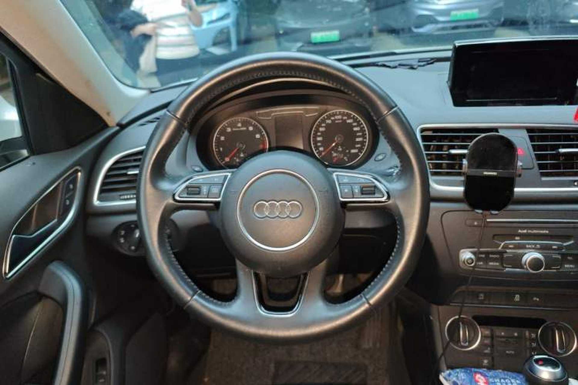Used Audi Q3 2016 30 TFSI Fashion Model Steering Wheel