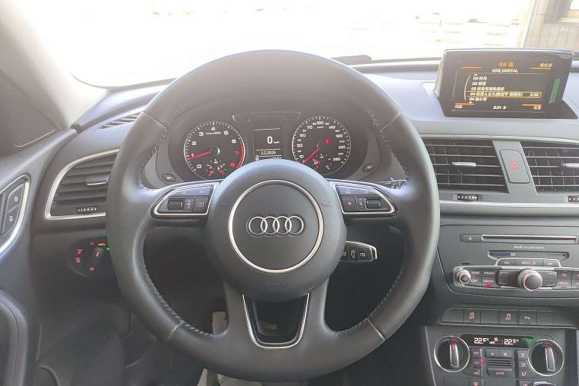 Used Audi Q3 2016 30 TFSI Fashion Model Steering Wheel