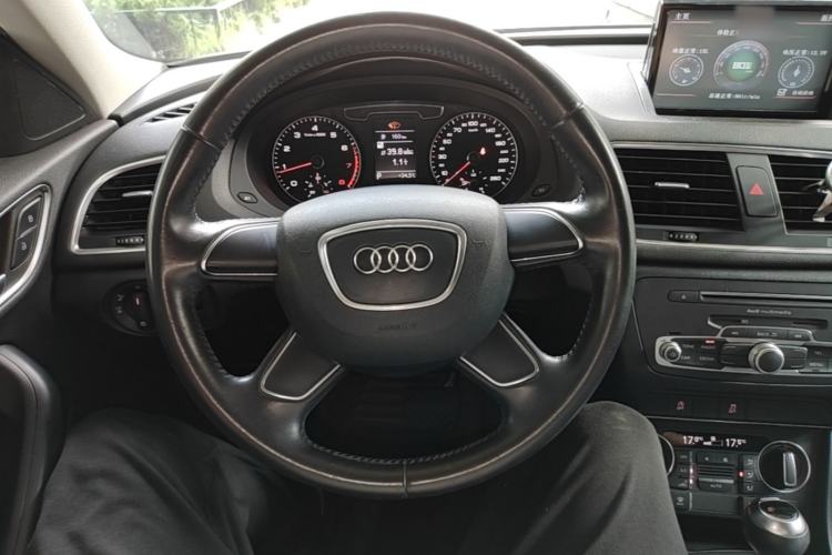 Used Audi Q3 2016 30 TFSI Standard Model Steering Wheel