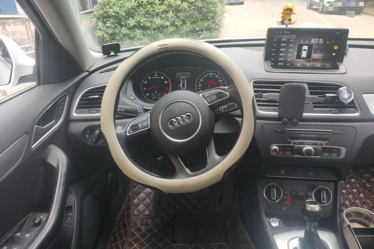 Used Audi Q3 2016 30 TFSI Fashion Model Steering Wheel