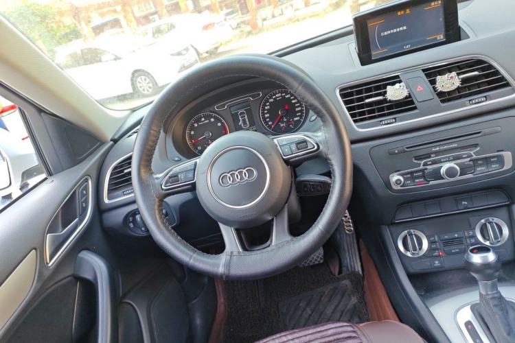 Used Audi Q3 2016 30 TFSI Collector's Edition Intelligent Model Steering Wheel
