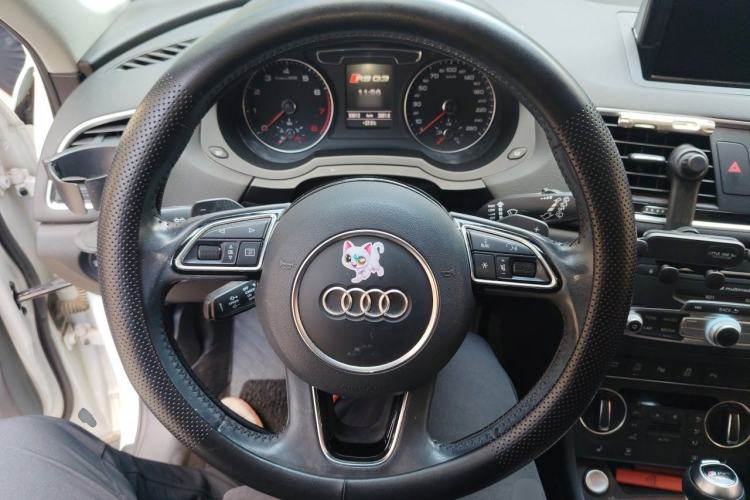 Used Audi Q3 2016 40 TFSI quattro all-wheel drive style model Steering Wheel