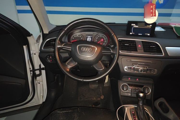 Used Audi Q3 2016 30 TFSI Standard Model Steering Wheel
