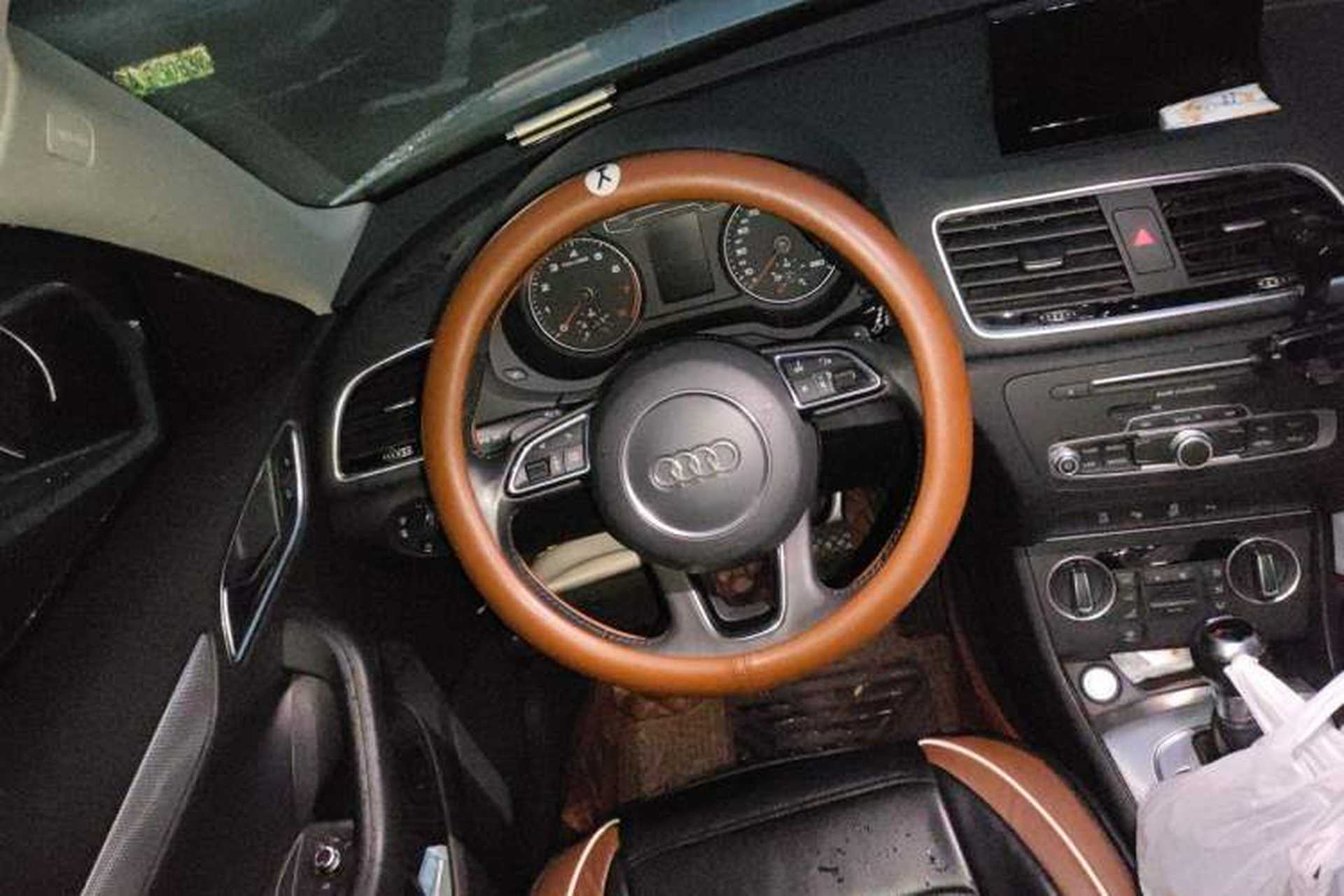 Used Audi Q3 2016 30 TFSI Fashion Model Steering Wheel