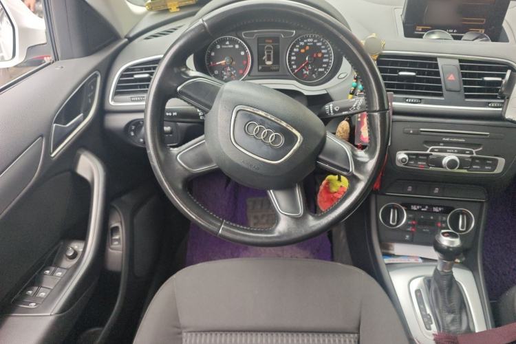 Used Audi Q3 2016 30 TFSI Standard Model Steering Wheel