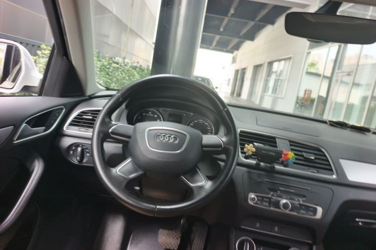 Used Audi Q3 2016 30 TFSI Standard Model Steering Wheel