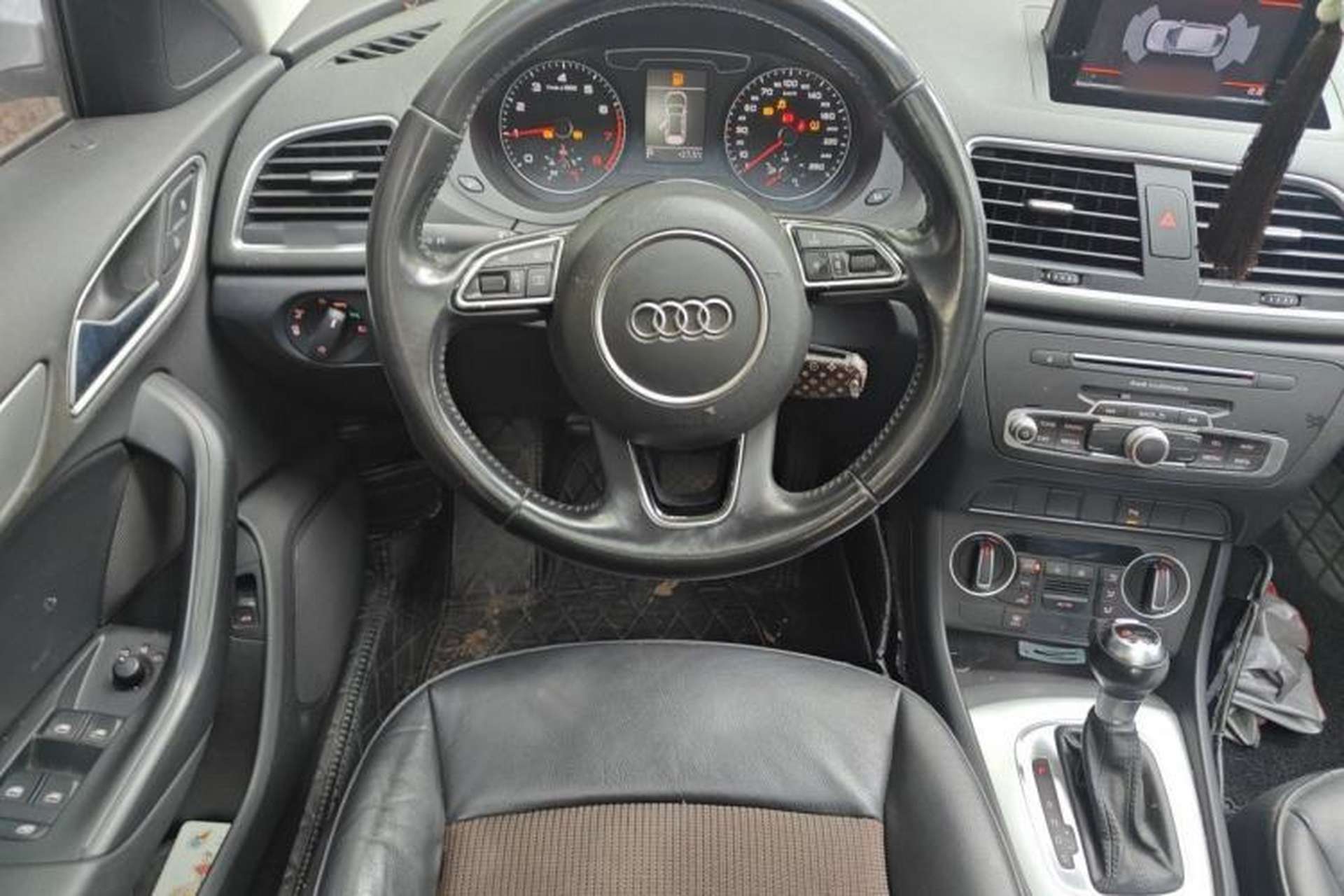 Used Audi Q3 2016 30 TFSI Fashion Model Steering Wheel