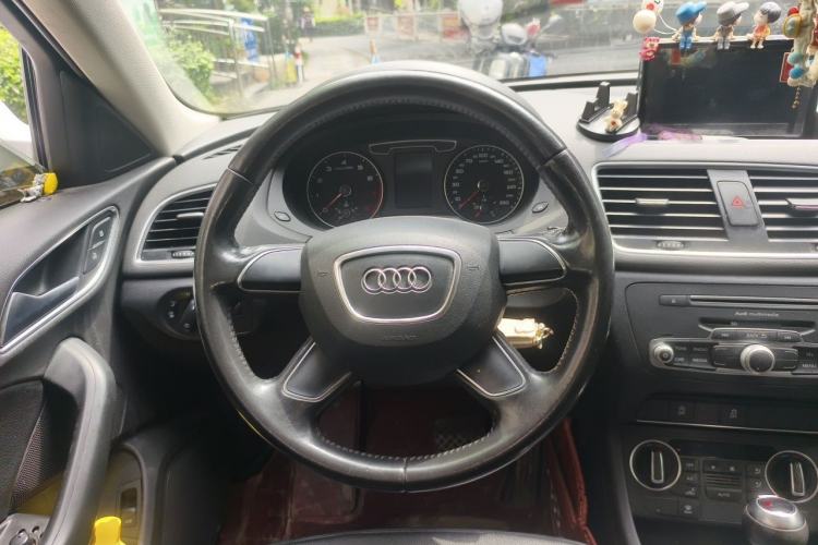 Used Audi Q3 2016 30 TFSI Standard Model Steering Wheel