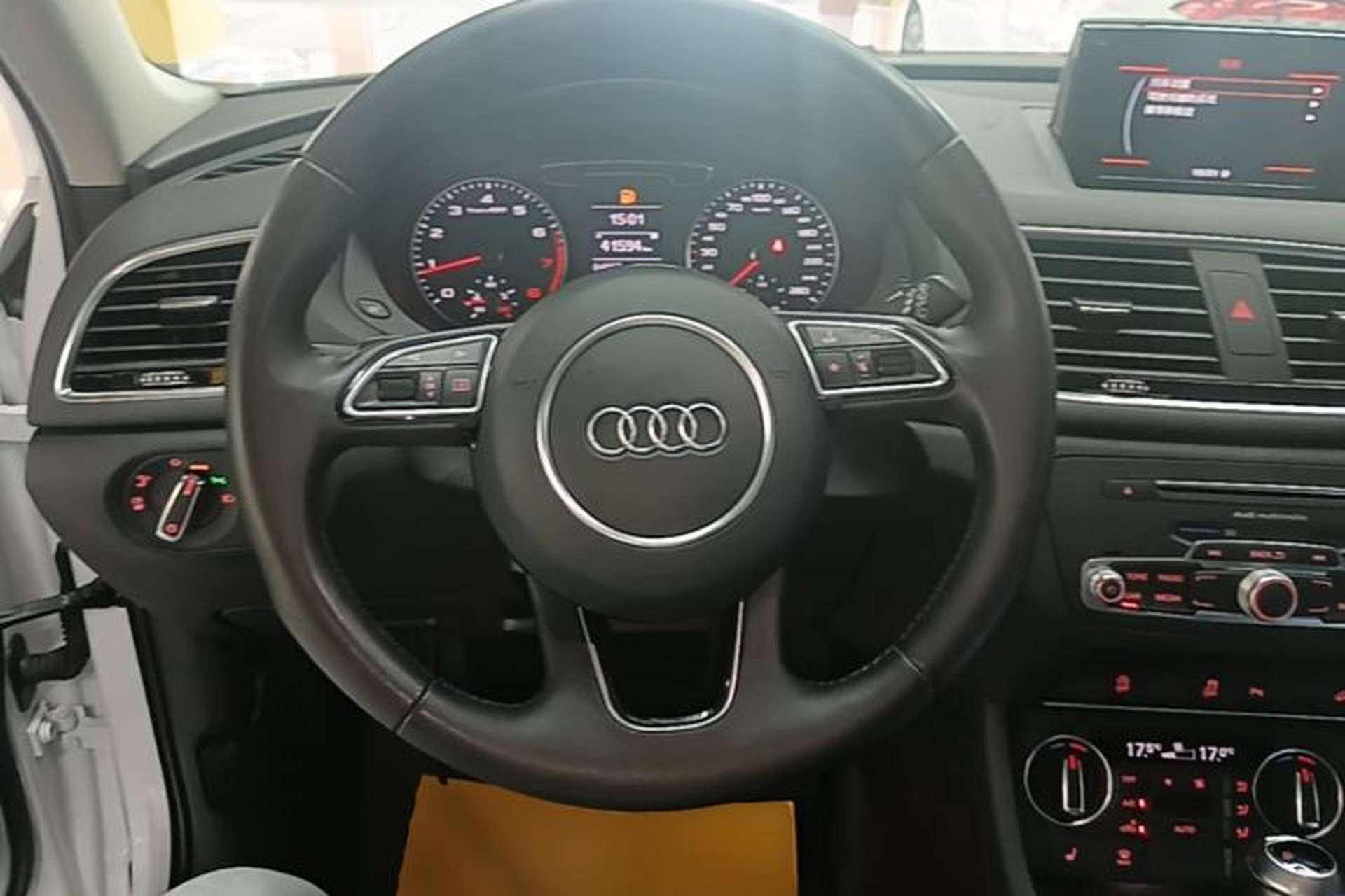 Used Audi Q3 2016 40 TFSI quattro all-wheel-drive sport model Steering Wheel
