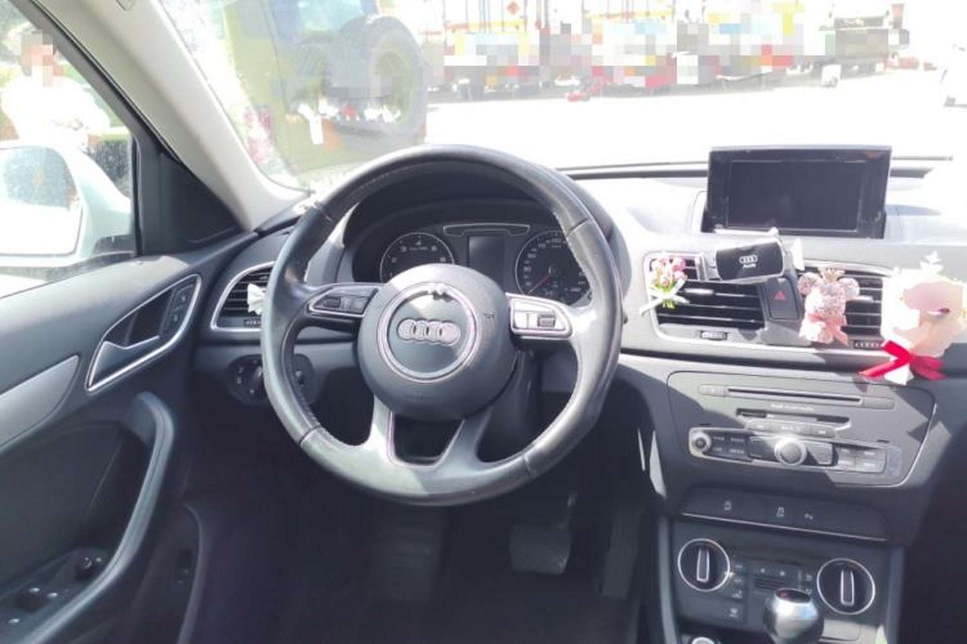 Used Audi Q3 2016 30 TFSI Fashion Model Steering Wheel