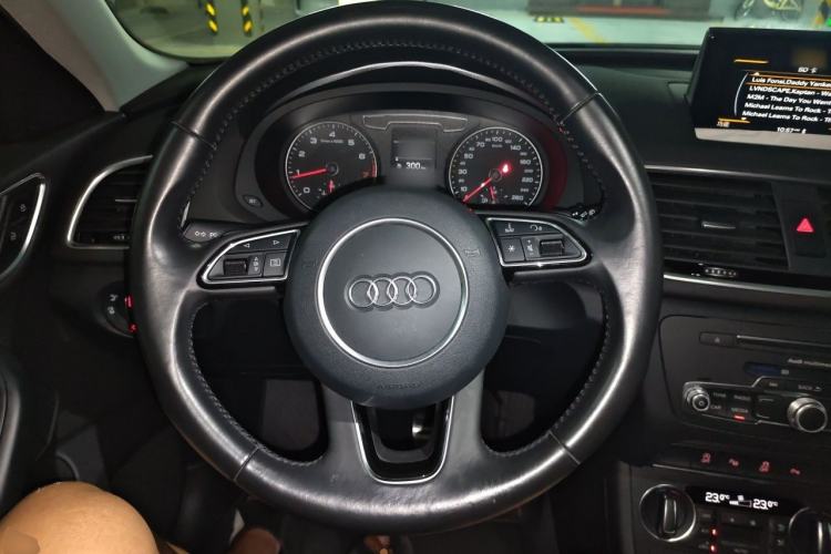 Used Audi Q3 2016 35 TFSI quattro all-wheel-drive style model Steering Wheel