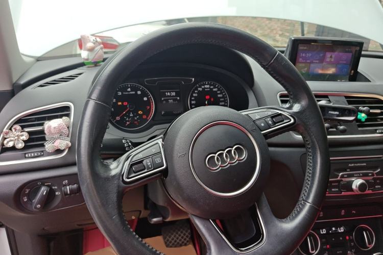 Used Audi Q3 2016 30 TFSI Fashion Model Steering Wheel