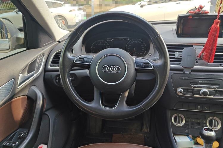 Used Audi Q3 2016 30 TFSI Collector's Edition Comfort Model Steering Wheel