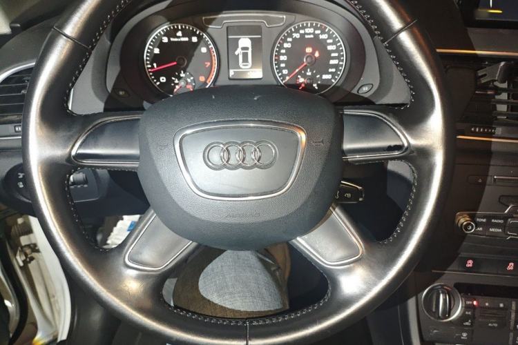 Used Audi Q3 2016 30 TFSI Standard Model Steering Wheel