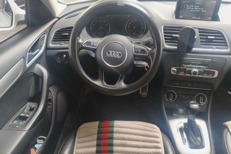 Used Audi Q3 2016 30 TFSI Fashion Model Steering Wheel