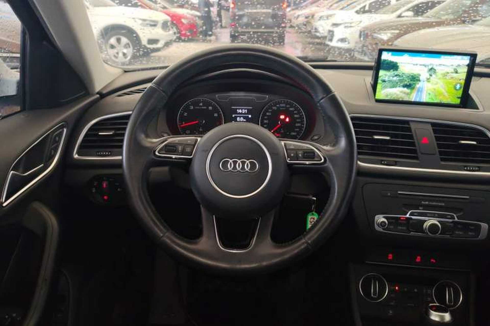 Used Audi Q3 2016 35 TFSI Fashion Model Steering Wheel