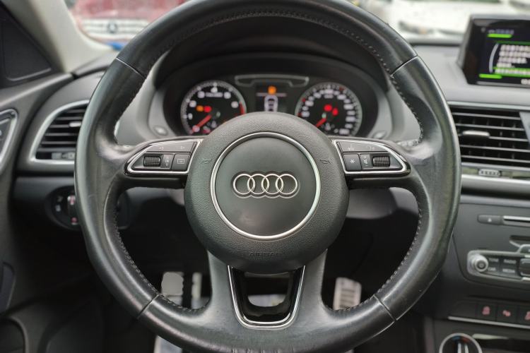 Used Audi Q3 2016 35 TFSI quattro all-wheel-drive style model Steering Wheel