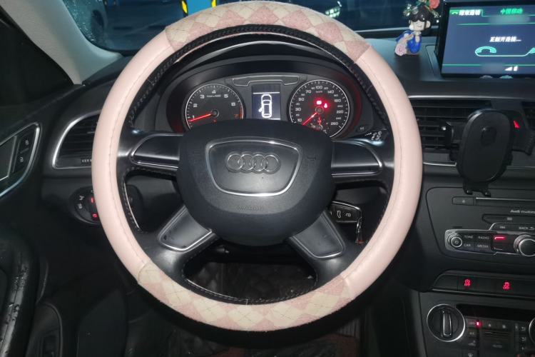 Used Audi Q3 2016 30 TFSI Standard Model Steering Wheel