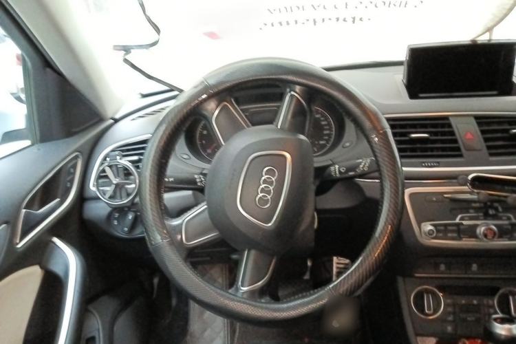 Used Audi Q3 2016 30 TFSI Standard Model Steering Wheel