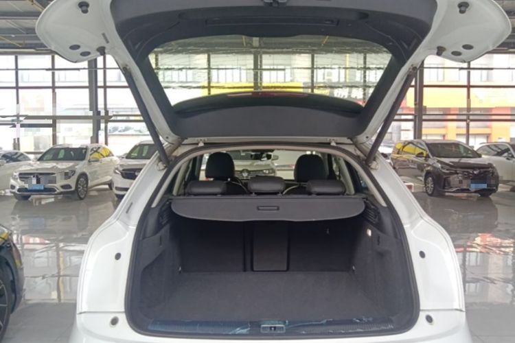 Used Audi Q3 2016 35 TFSI Fashion Model Trunk