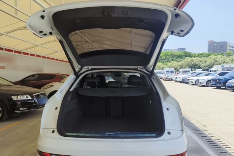 Used Audi Q3 2016 30 TFSI Fashion Model Trunk