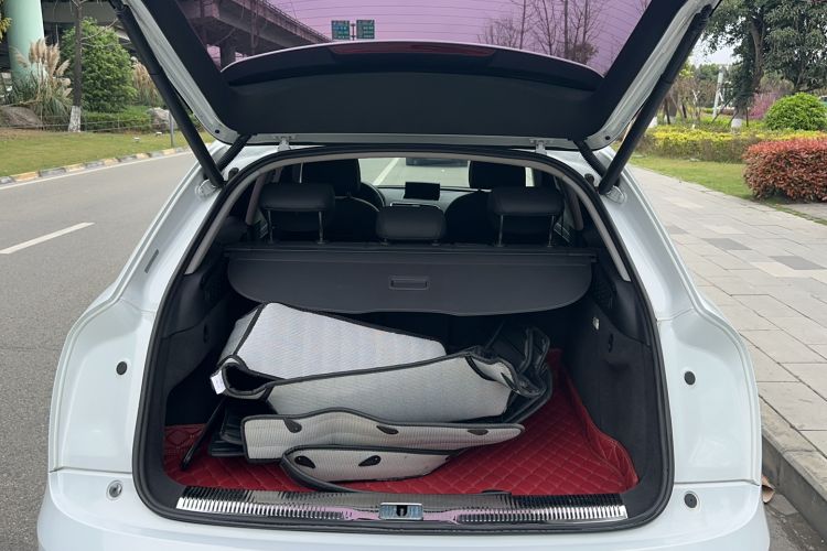 Used Audi Q3 2016 30 TFSI Fashion Model Trunk