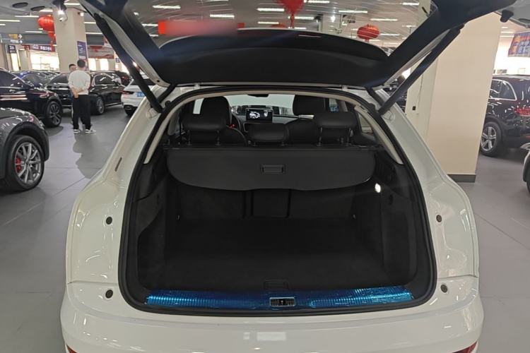 Used Audi Q3 2016 30 TFSI Fashion Model Trunk