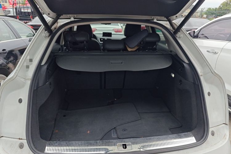 Used Audi Q3 2016 35 TFSI Style Edition Trunk