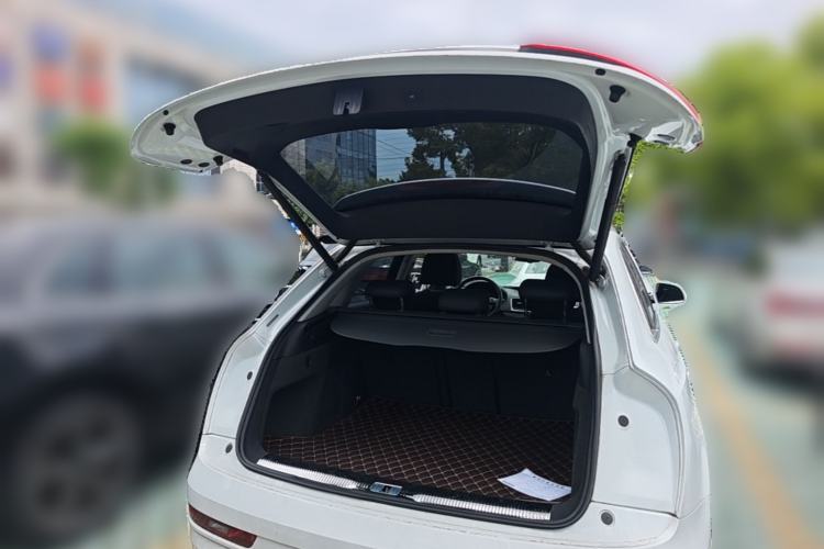 Used Audi Q3 2016 30 TFSI Fashion Model Trunk