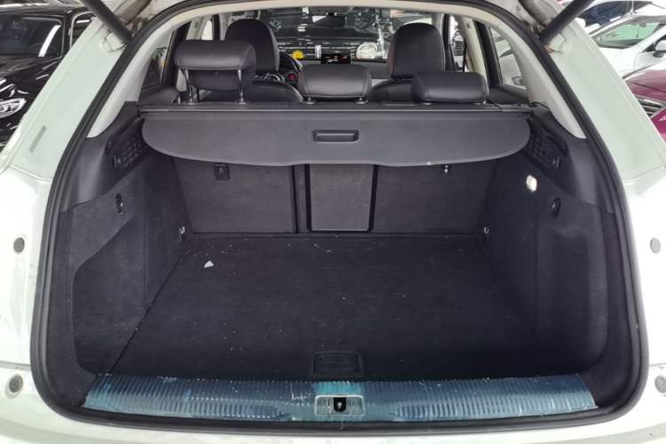 Used Audi Q3 2016 35 TFSI Fashion Model Trunk
