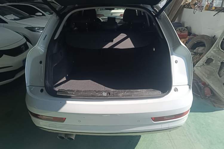 Used Audi Q3 2016 35 TFSI Fashion Model Trunk