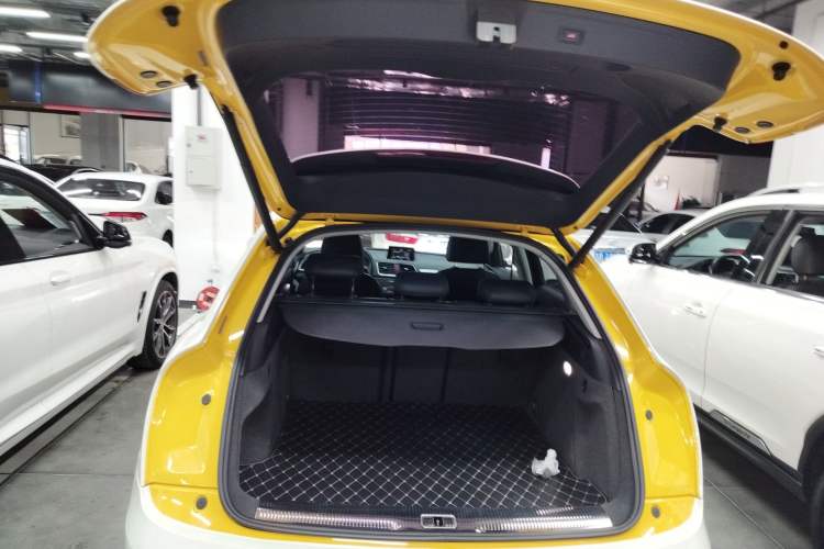 Used Audi Q3 2016 30 TFSI Fashion Model Trunk