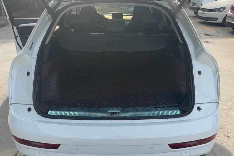 Used Audi Q3 2016 30 TFSI Fashion Model Trunk