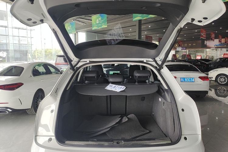 Used Audi Q3 2016 30 TFSI Fashion Model Trunk
