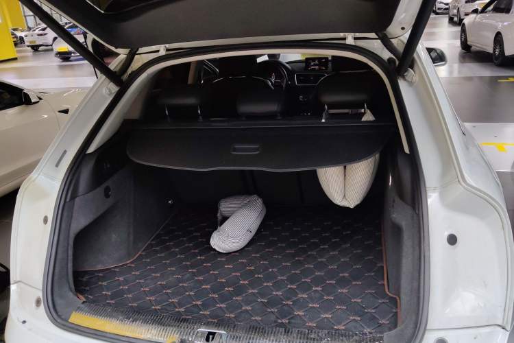 Used Audi Q3 2016 30 TFSI Fashion Model Trunk