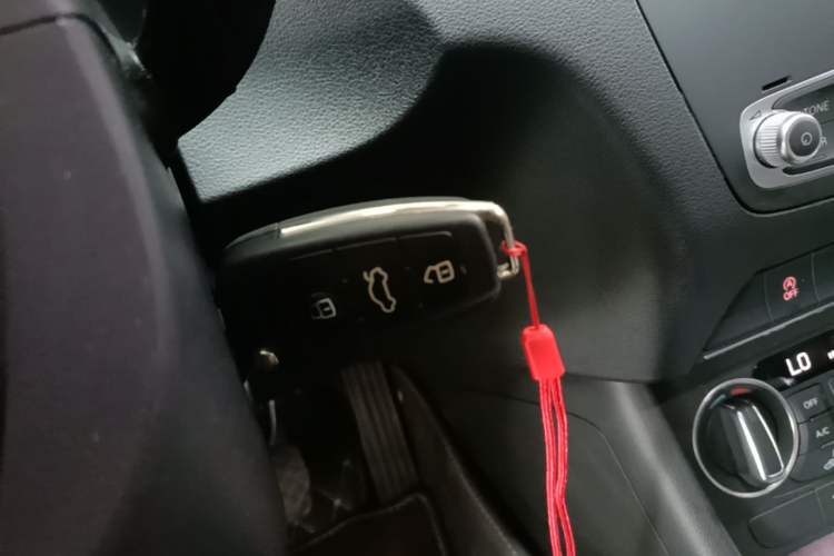 Used Audi Q3 2016 30 TFSI Fashion Model Vehicle Key