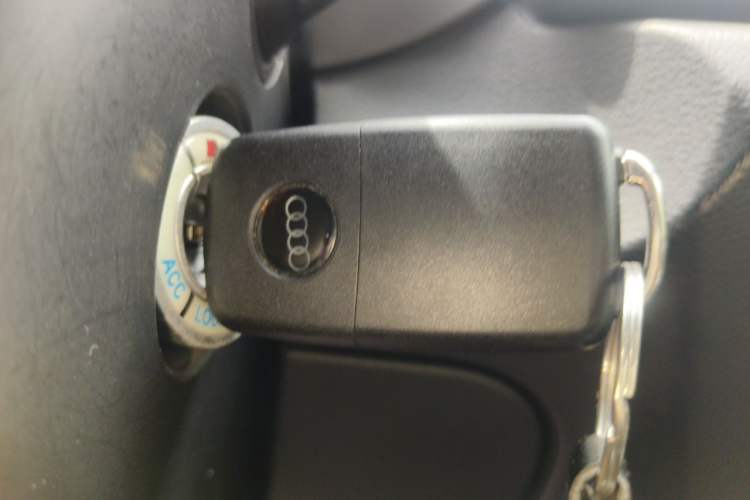 Used Audi Q3 2016 30 TFSI Fashion Model Vehicle Key