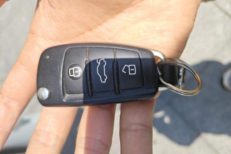 Used Audi Q3 2016 30 TFSI Fashion Model Vehicle Key