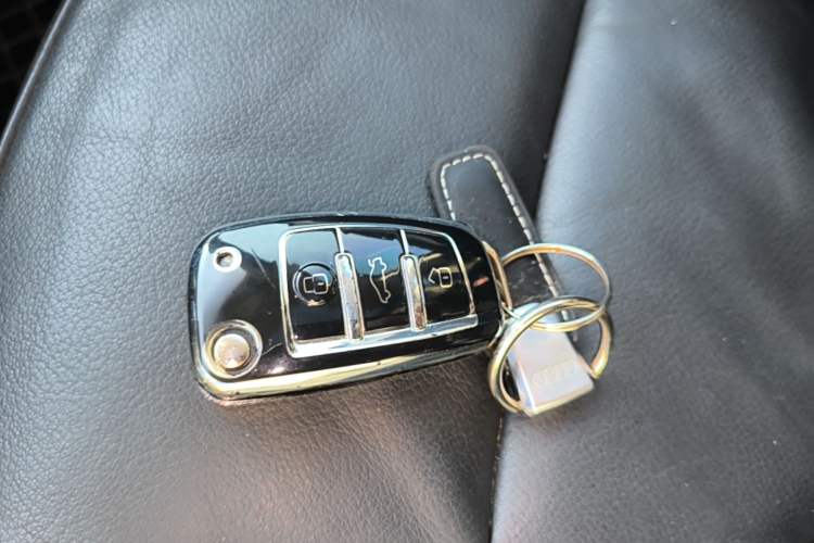 Used Audi Q3 2016 35 TFSI Style Edition Vehicle Key