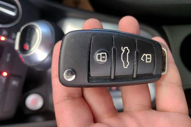 Used Audi Q3 2016 30 TFSI Fashion Model Vehicle Key