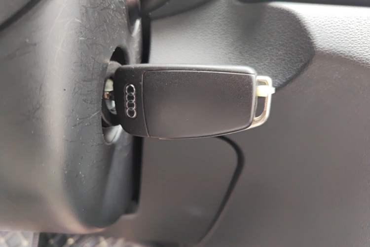 Used Audi Q3 2016 30 TFSI Fashion Model Vehicle Key