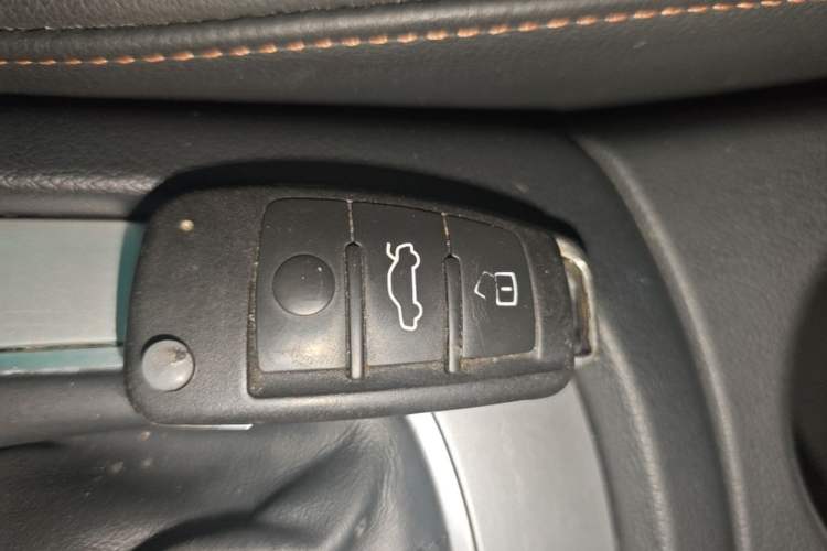 Used Audi Q3 2016 35 TFSI Fashion Model Vehicle Key