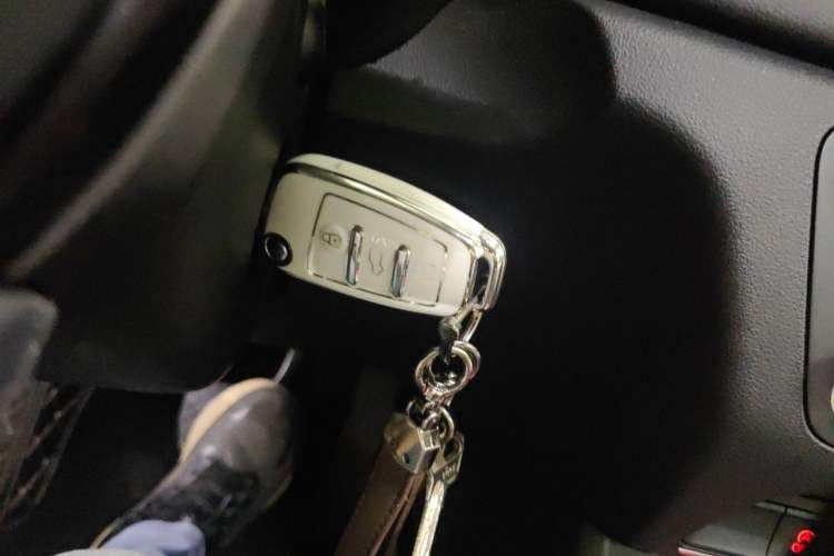Used Audi Q3 2016 35 TFSI Fashion Model Vehicle Key