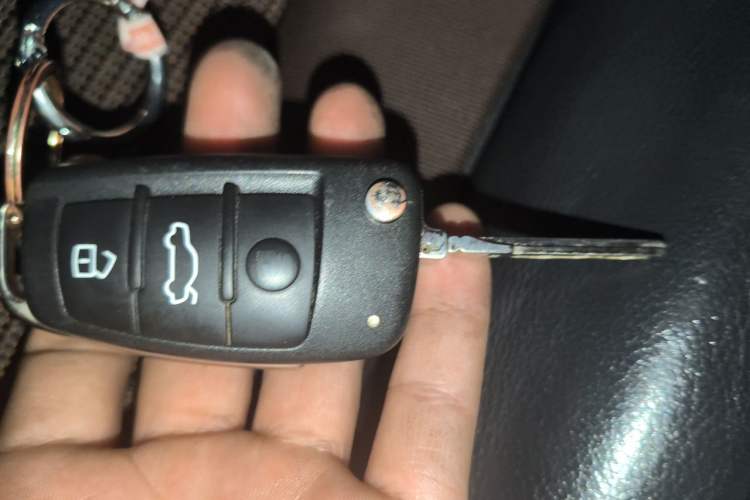 Used Audi Q3 2016 35 TFSI Fashion Model Vehicle Key