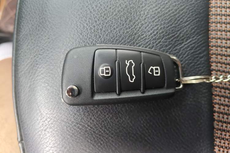 Used Audi Q3 2016 35 TFSI Fashion Model Vehicle Key