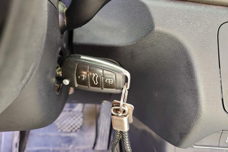 Used Audi Q3 2016 35 TFSI Fashion Model Vehicle Key