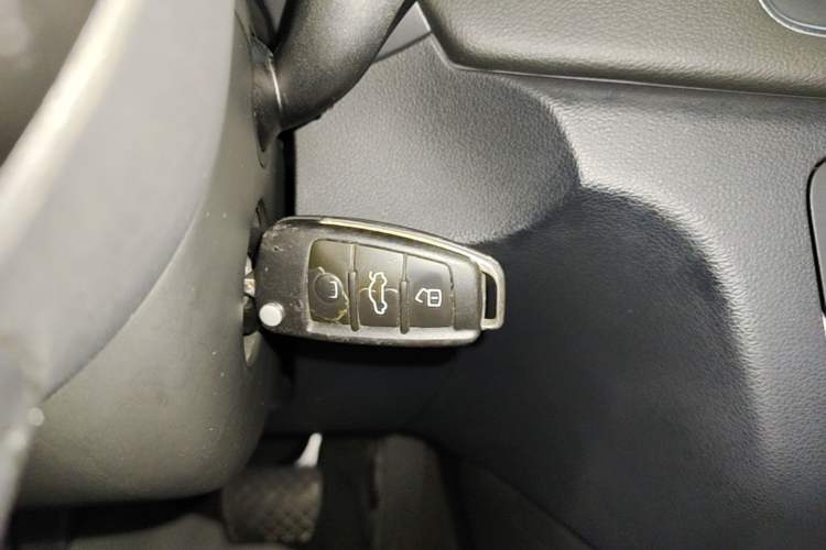 Used Audi Q3 2016 35 TFSI Fashion Model Vehicle Key