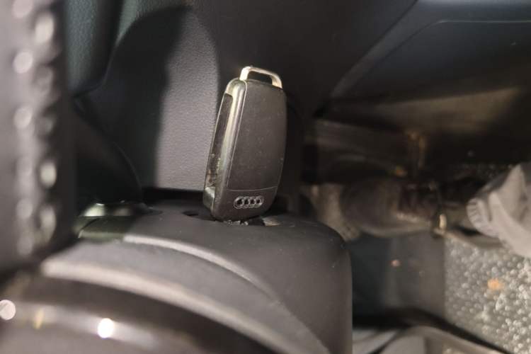 Used Audi Q3 2016 30 TFSI Fashion Model Vehicle Key